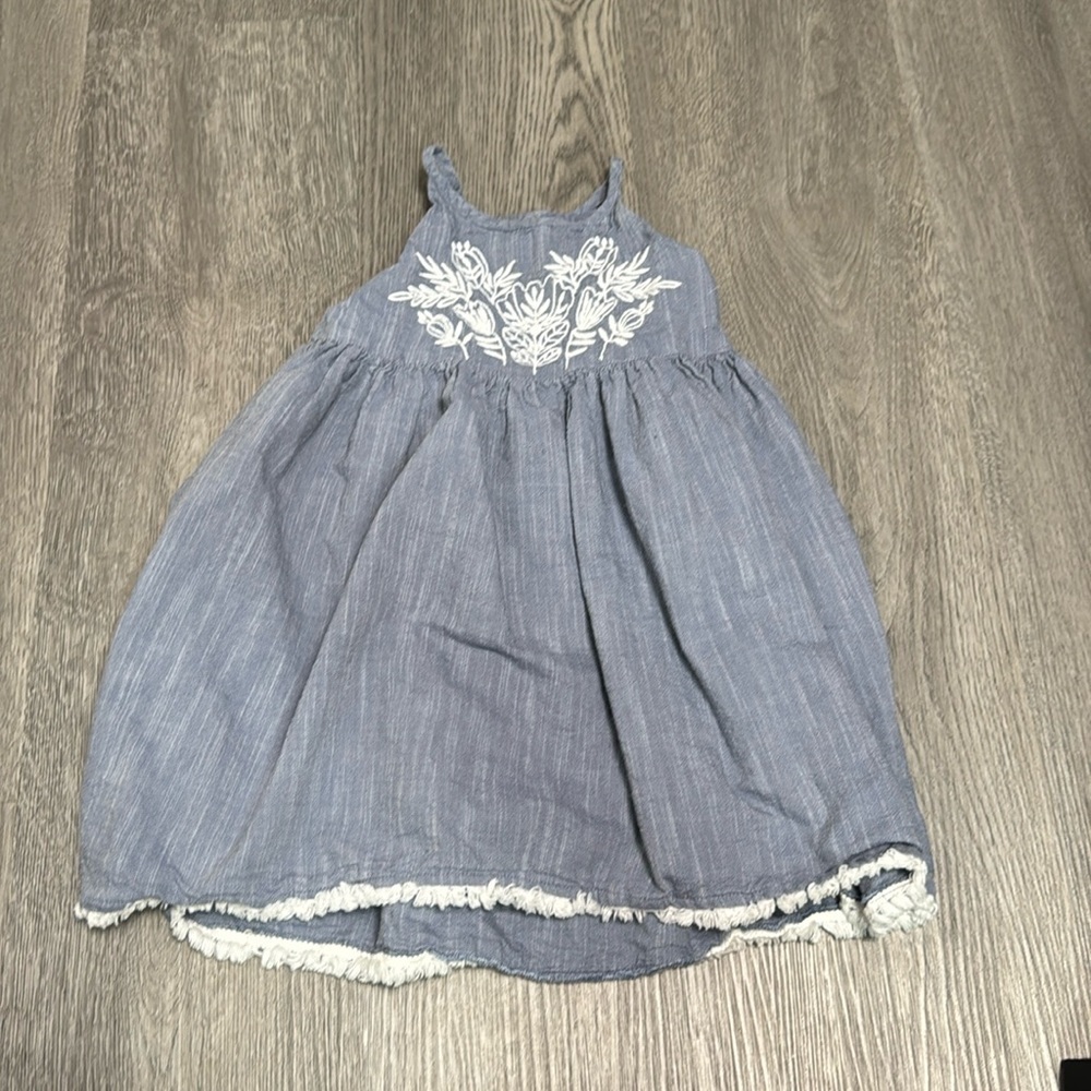Girl's Tahari Chambray with Embroidered Floral Detail Spring Size 3T